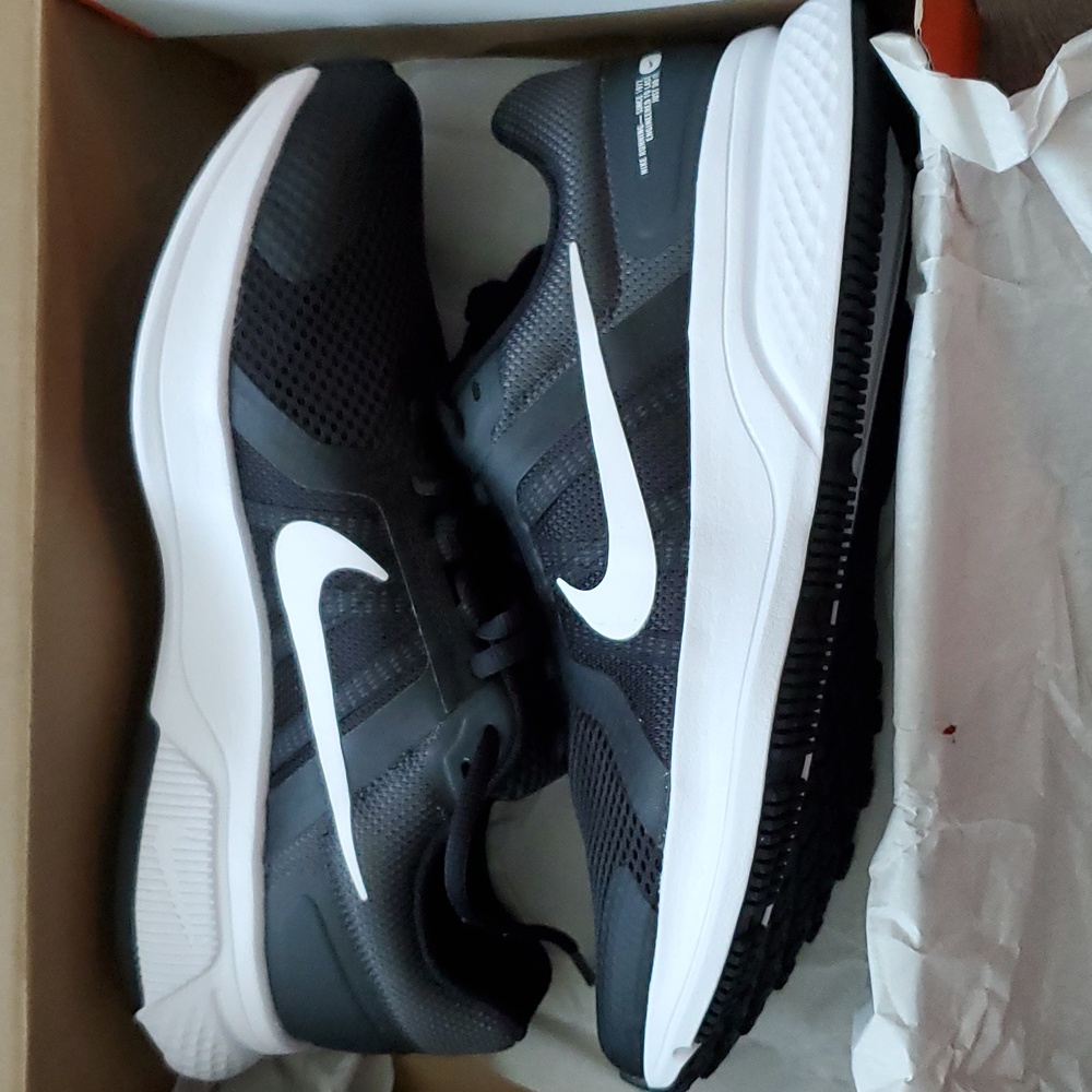 Womens sneakers